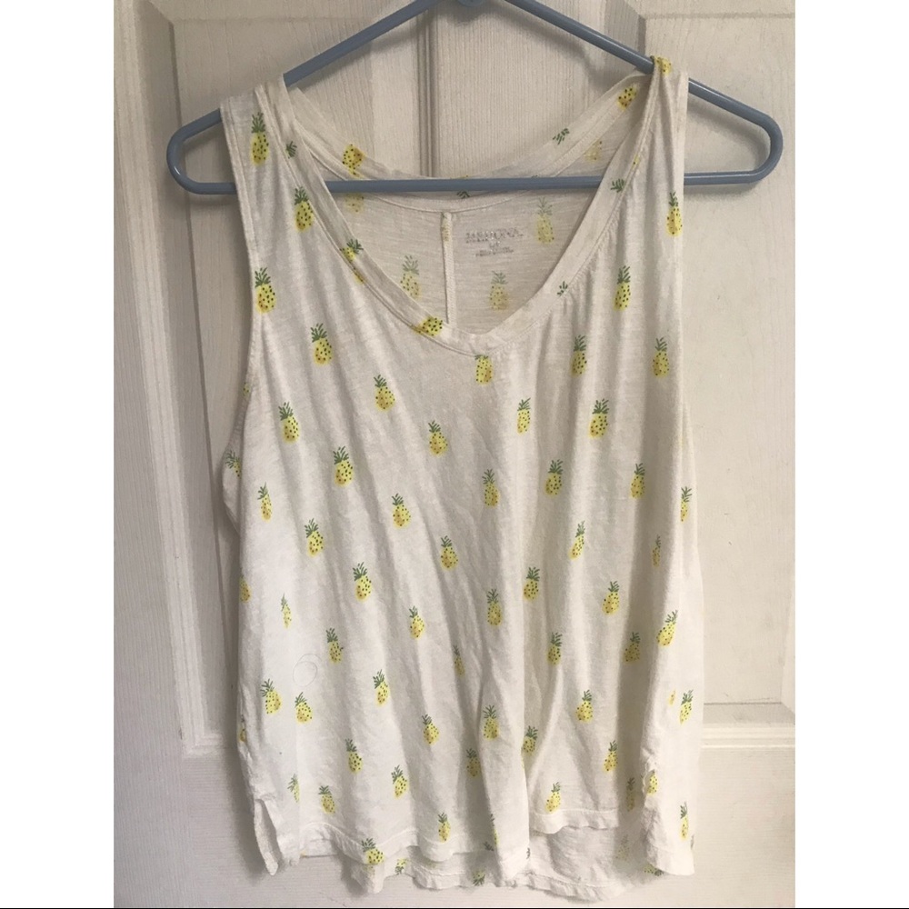 Pineapple tank top